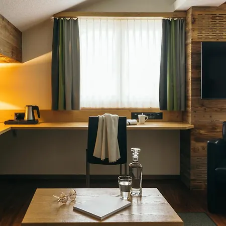 La Couronne & Otel 4*