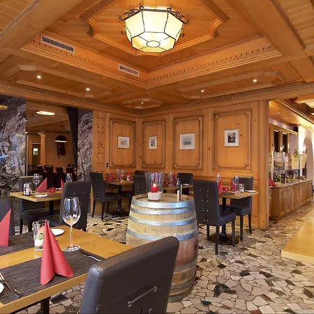 La Couronne & Ξενοδοχείο