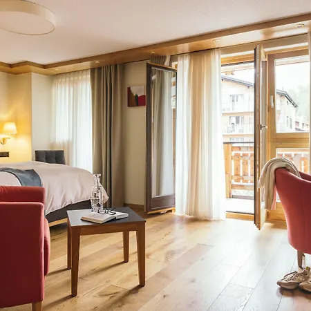 La Couronne & Hotel 4*