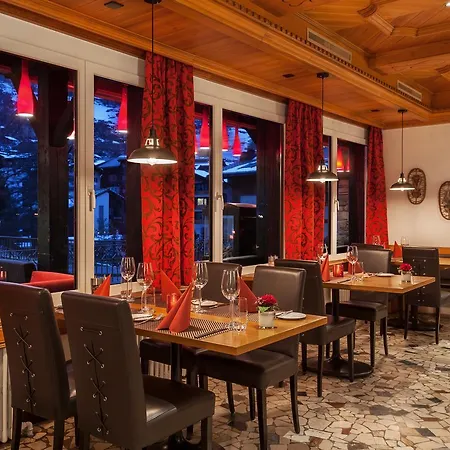Otel La Couronne &