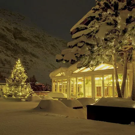 Hotel La Couronne Superior