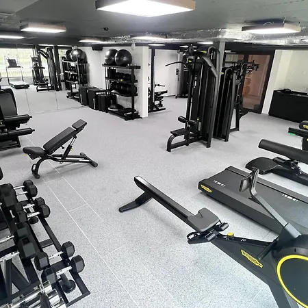 La Couronne & ホテル