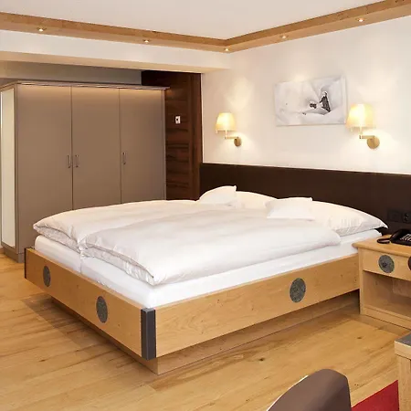 La Couronne & Hotel 4*